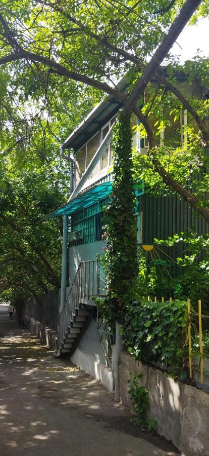 Asine Yerevan Exterior photo